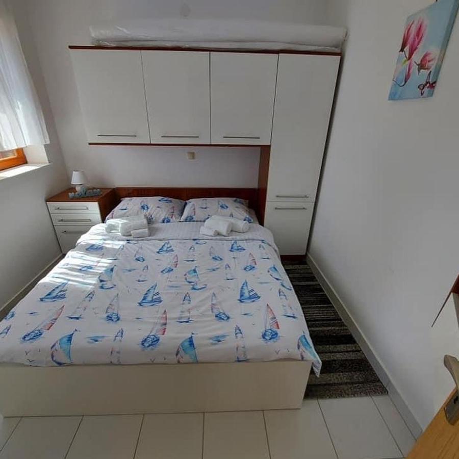 Apartments Hrestak Privlaka  Ngoại thất bức ảnh