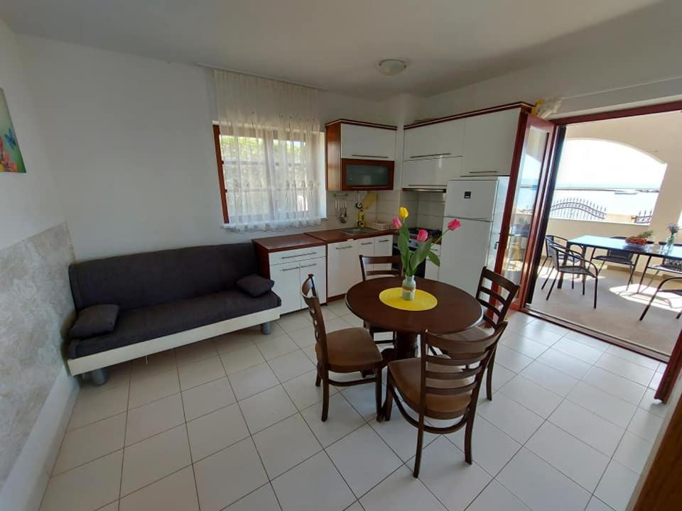 Apartments Hrestak Privlaka  Ngoại thất bức ảnh