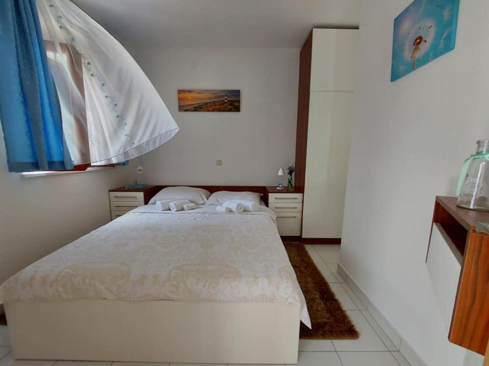 Apartments Hrestak Privlaka  Ngoại thất bức ảnh