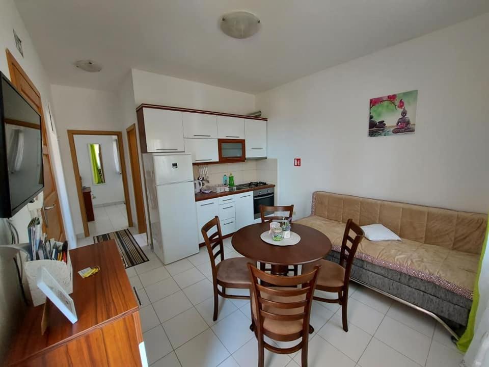 Apartments Hrestak Privlaka  Ngoại thất bức ảnh